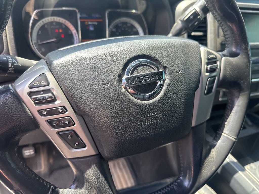 Used 2019 Nissan Titan SV w/ SV Convenience Package image 20