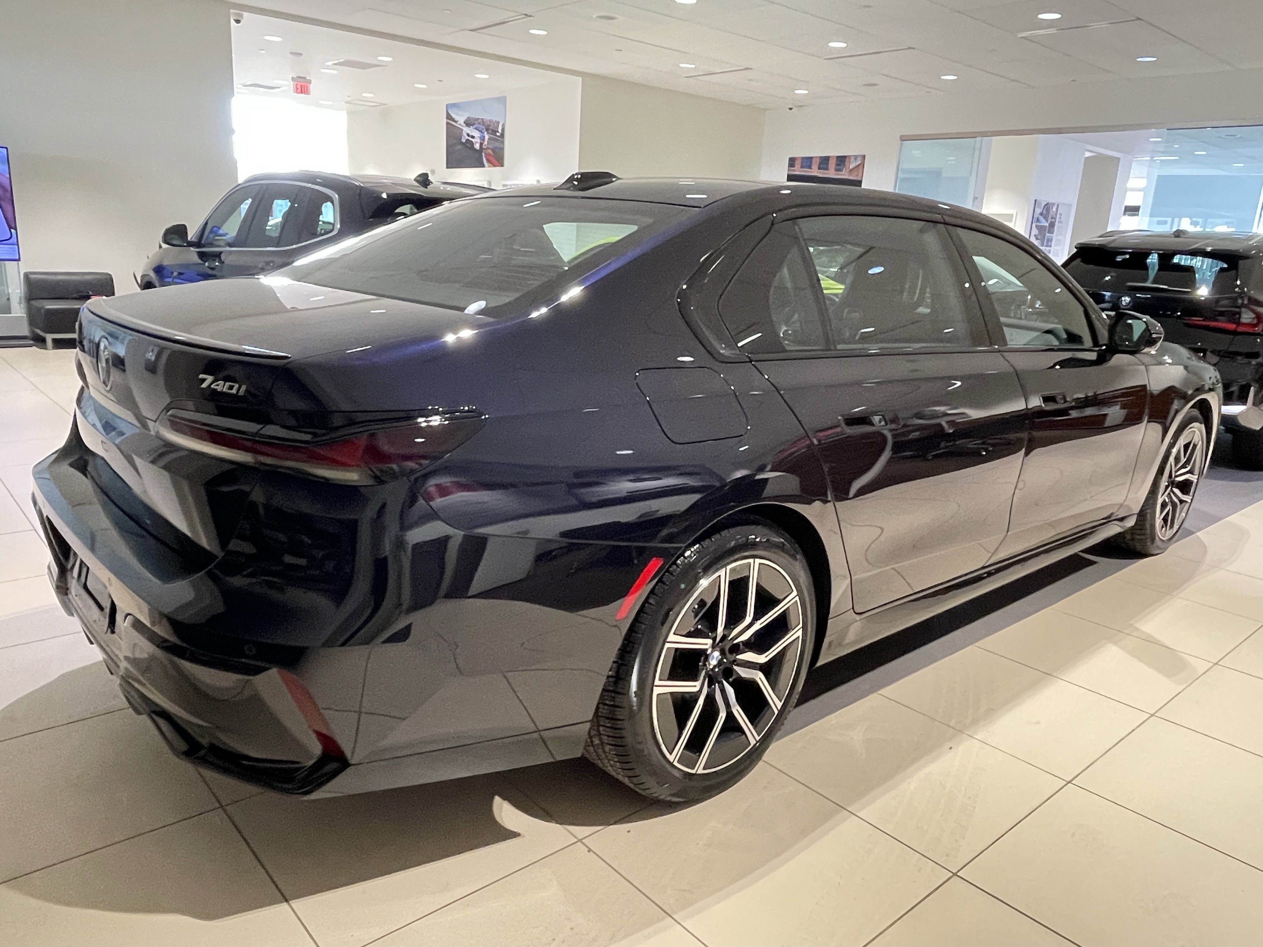 Certified 2025 BMW 740i xDrive w/ Executive Package image 6