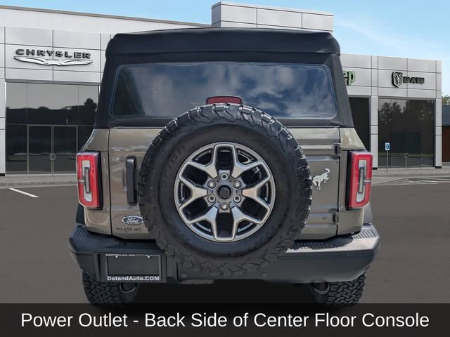 Used 2025 Ford Bronco Badlands image 6