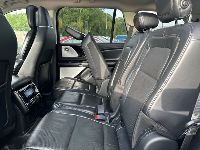 Used 2020 Lincoln Aviator Reserve w/ Equipment Group 202A image 18