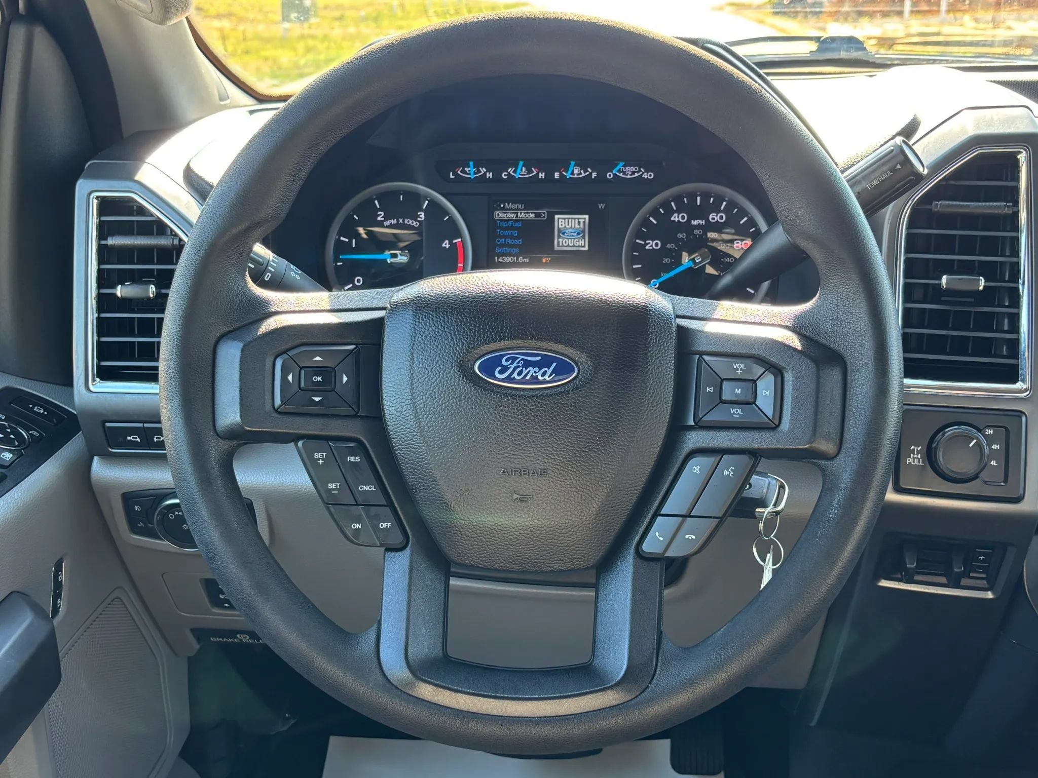 Used 2018 Ford F250 XLT w/ XLT Premium Package AWD/4WD image 29