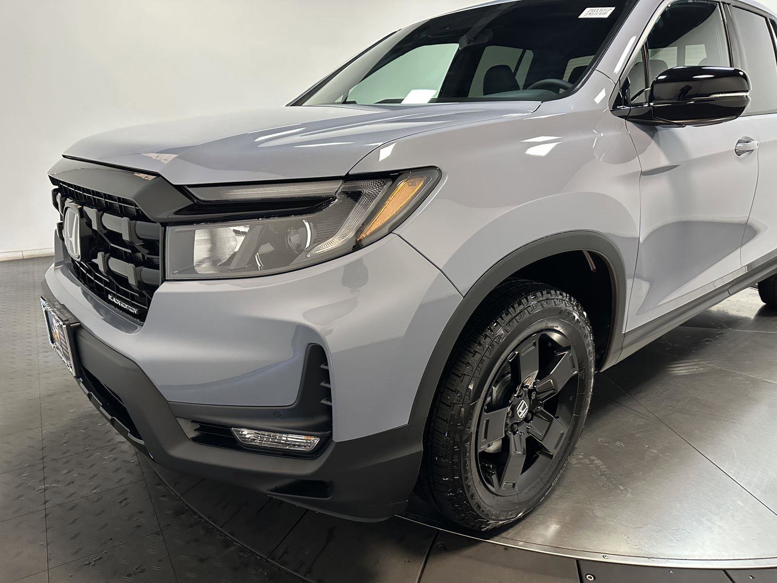 New 2026 Honda Ridgeline Black Edition image 7
