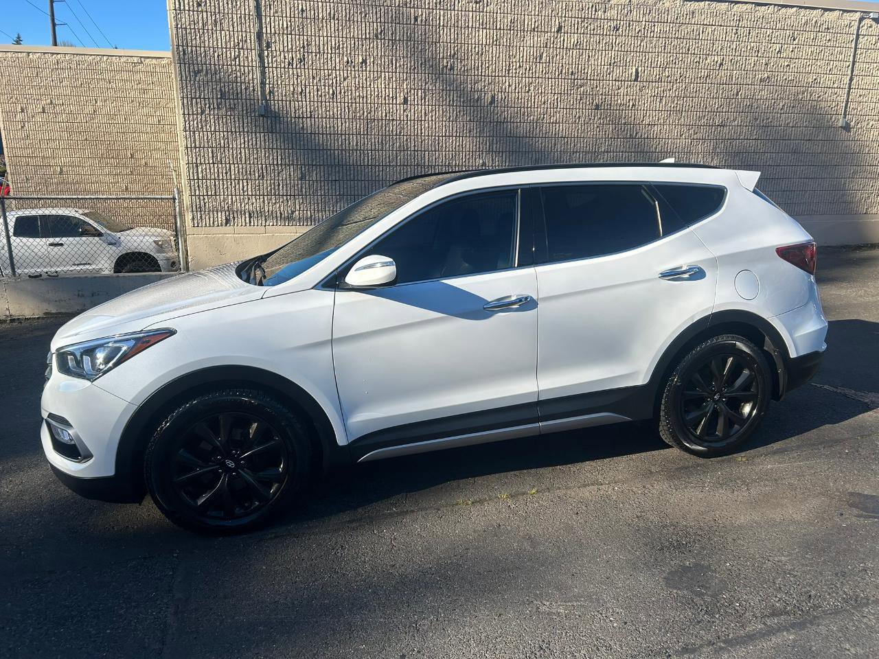 Used 2018 Hyundai Santa Fe Sport AWD/4WD image 8