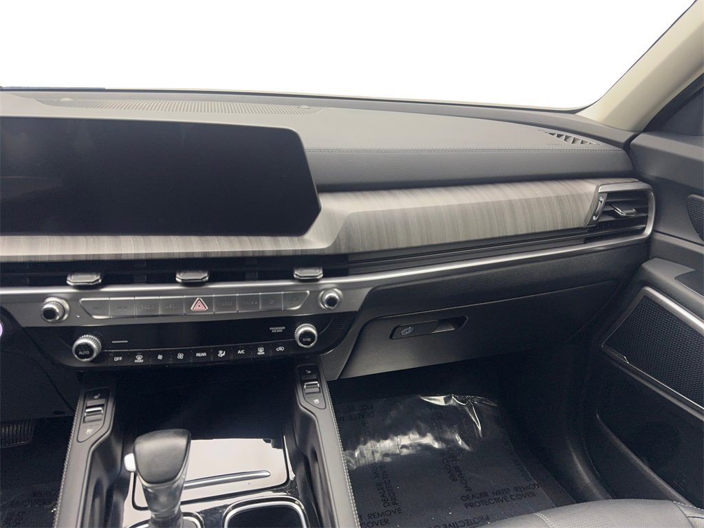Used 2025 Kia Telluride EX w/ EX Captain's Chair Package image 57