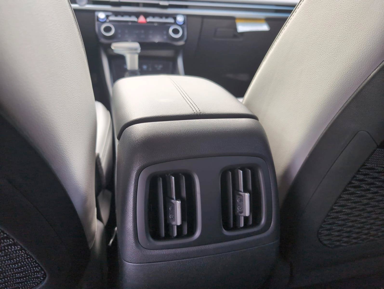 New 2026 Hyundai Santa Cruz Limited AWD/4WD image 17