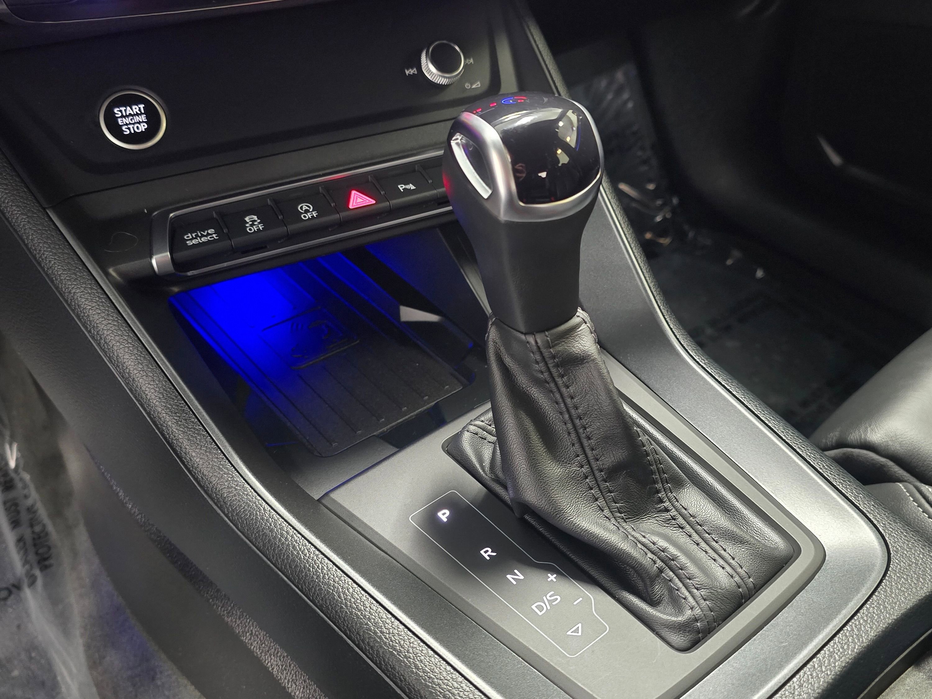 Used 2024 Audi Q3 2.0T Premium Plus image 16