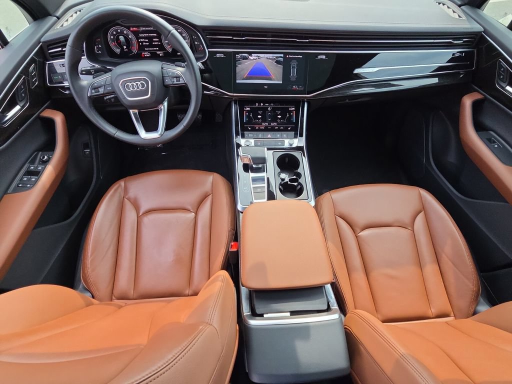 Used 2023 Audi Q7 2.0T Premium Plus w/ Towing Package AWD/4WD image 14