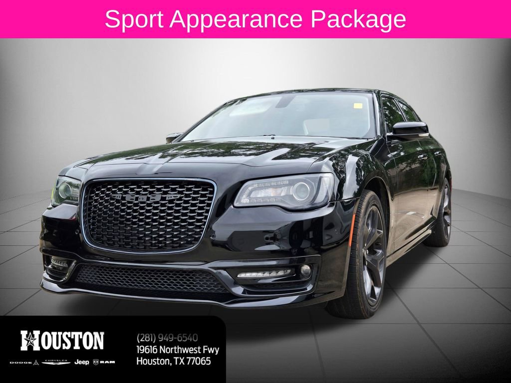 Used 2021 Chrysler 300 Touring L image 10