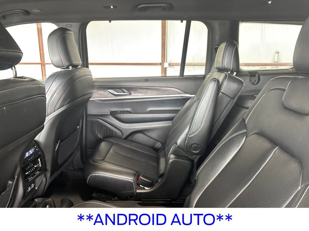 Used 2024 Jeep Grand Cherokee L Limited w/ Luxury Tech Group II image 17