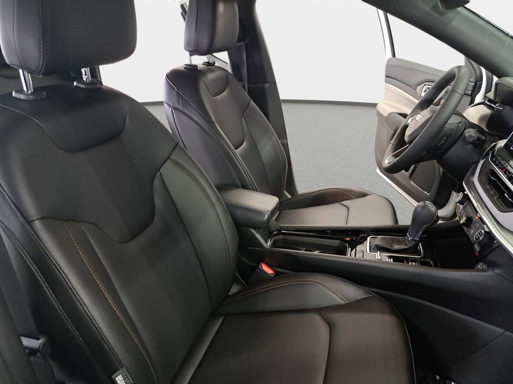 Certified 2024 Jeep Compass Limited AWD/4WD image 11