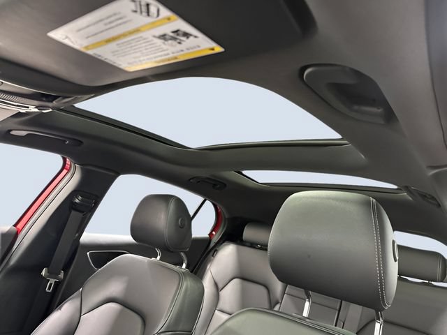 Used 2019 Mercedes-Benz GLA 250 4MATIC image 27