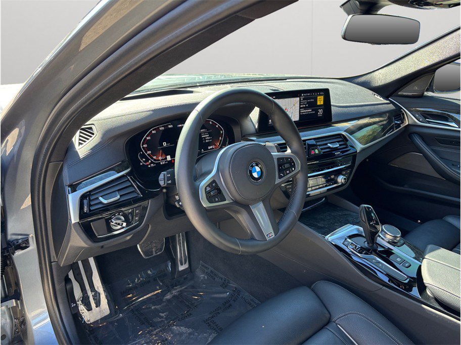 Used 2020 BMW M550i xDrive w/ Executive Package AWD/4WD image 6