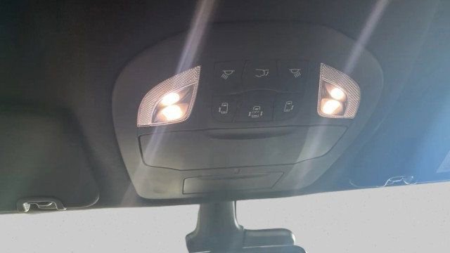 Used 2025 Chrysler Pacifica Select FWD image 22