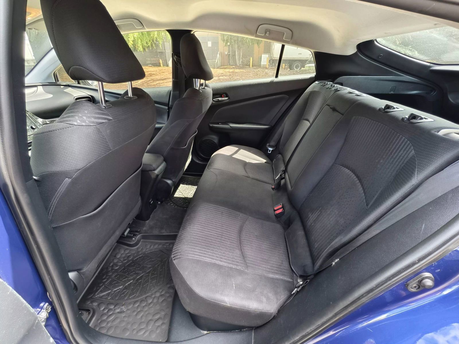 Used 2018 Toyota Prius One image 17