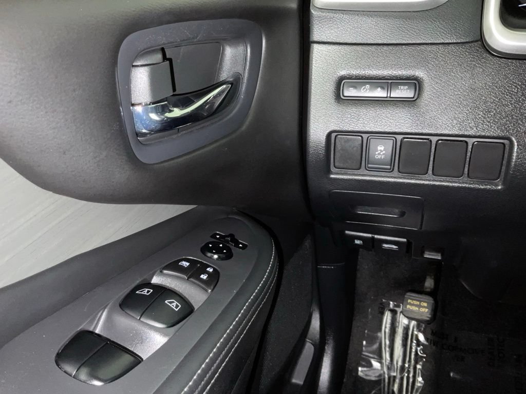 Used 2016 Nissan Murano S FWD image 20
