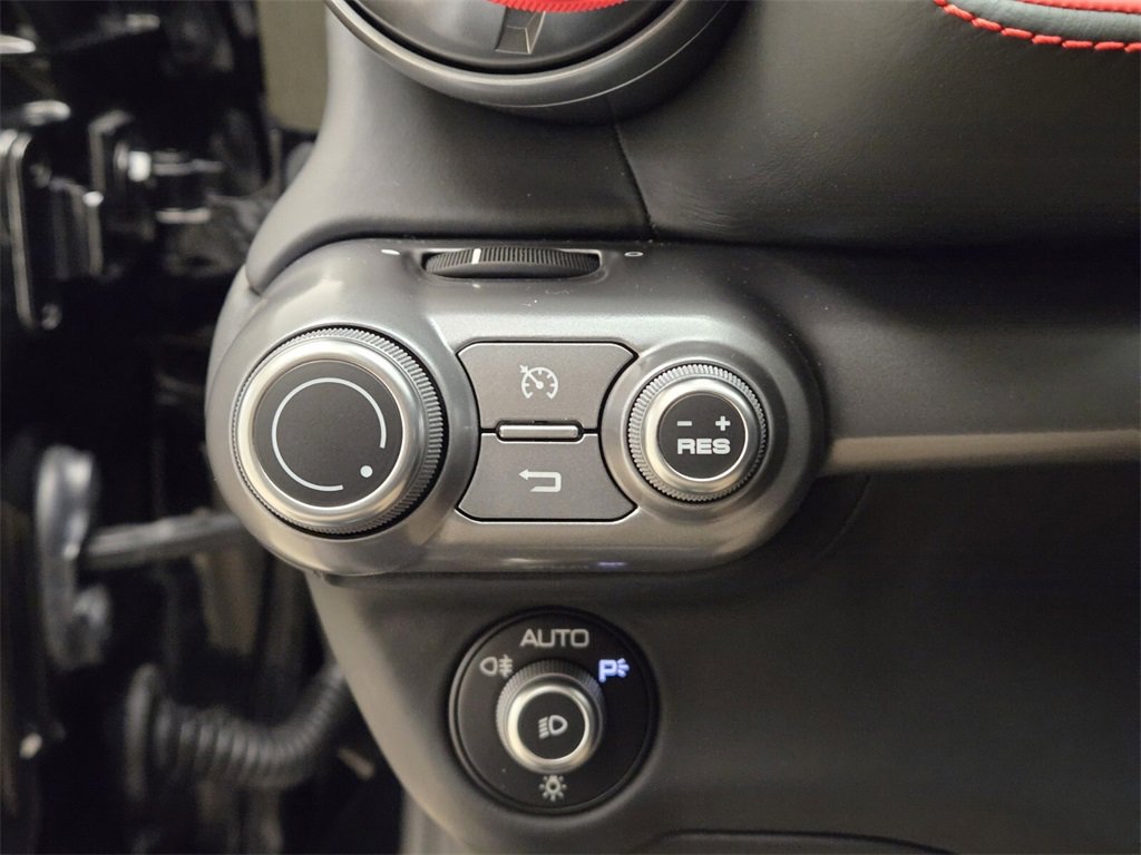 Used 2020 Ferrari 812 Superfast image 41