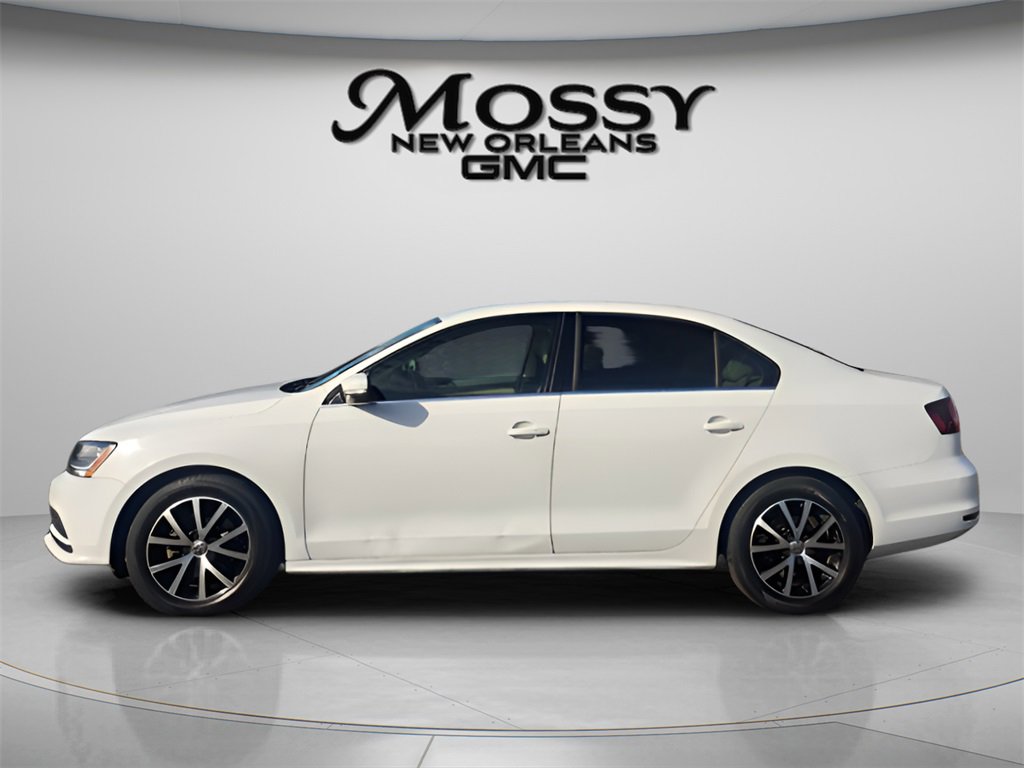 Used 2017 Volkswagen Jetta SE image 8
