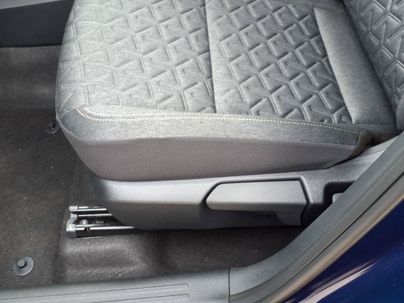 New 2027 Nissan Kicks SV AWD/4WD image 12