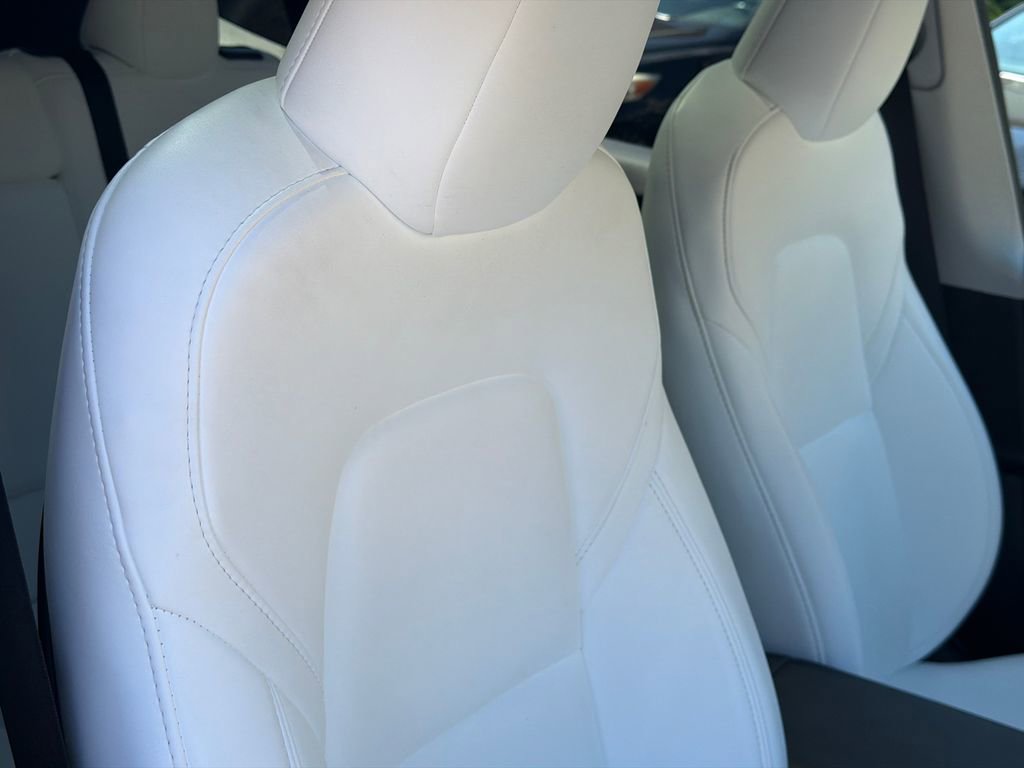 Used 2024 Tesla Model Y Long Range AWD/4WD image 9