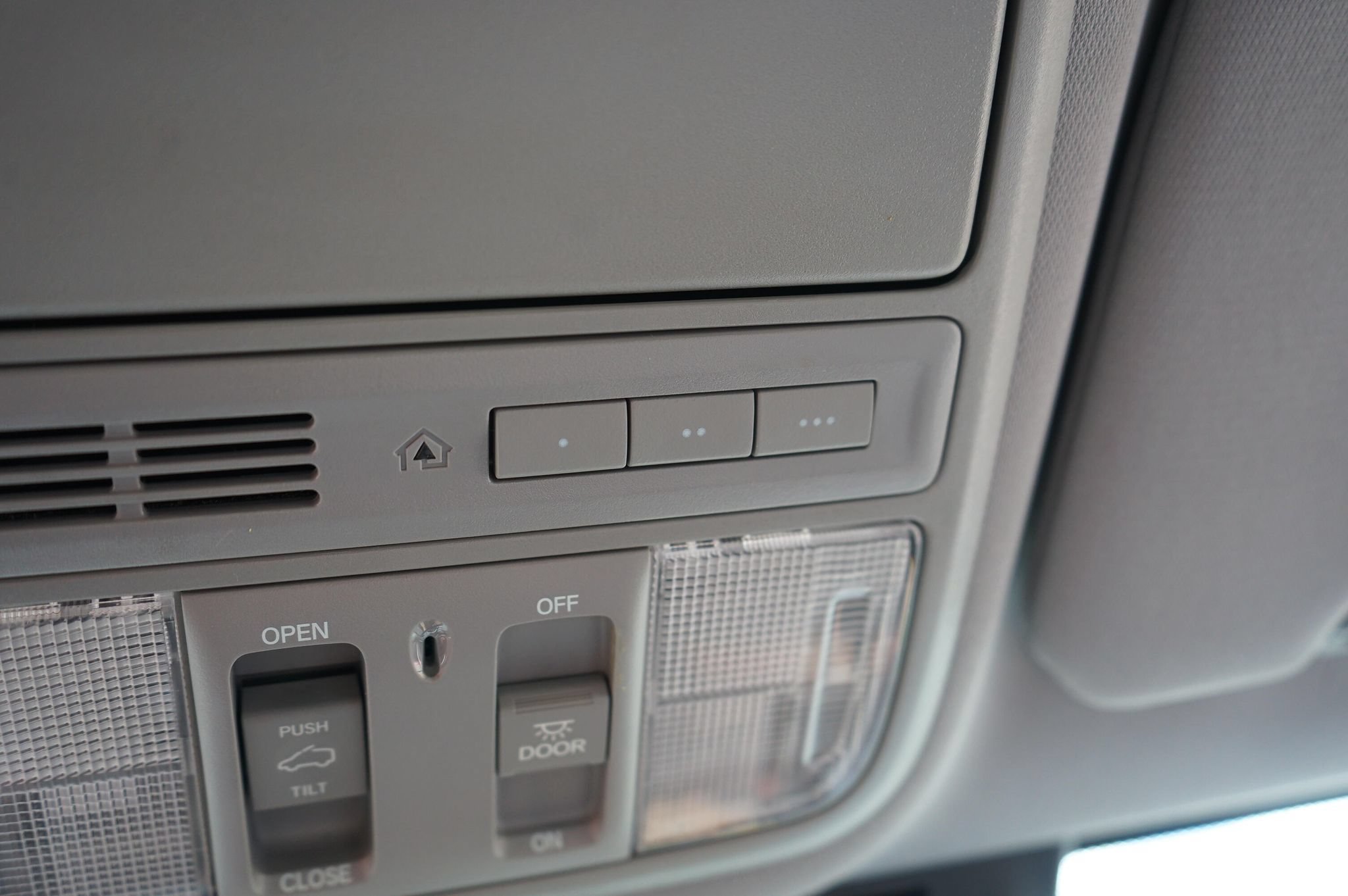 Used 2020 Honda CR-V Touring image 24