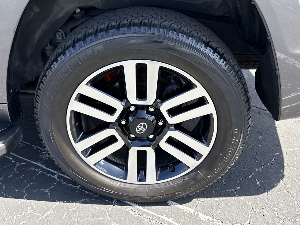Used 2023 Toyota 4Runner Limited image 19