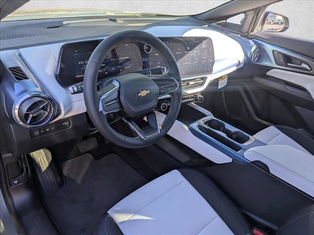 New 2026 Chevrolet Equinox EV LT video 3