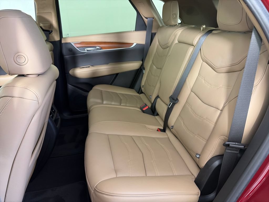 Used 2019 Cadillac XT5 Platinum AWD/4WD image 13