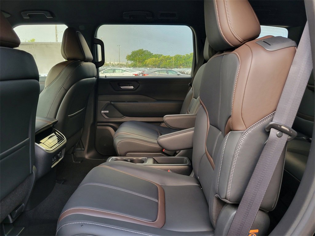 New 2026 Nissan Armada SL image 5