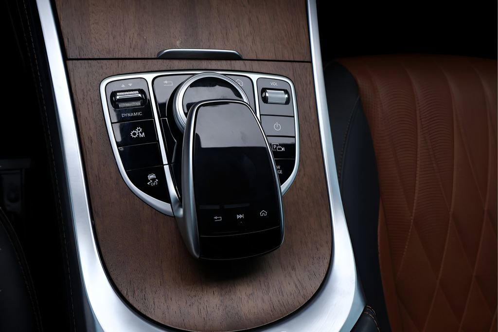 Used 2022 Mercedes-Benz G 550 image 25