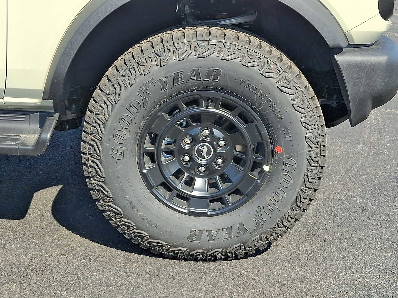 New 2026 Ford Bronco Outer Banks w/ Sasquatch Package image 7