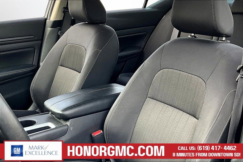 Used 2025 Nissan Altima 2.5 SV FWD image 20