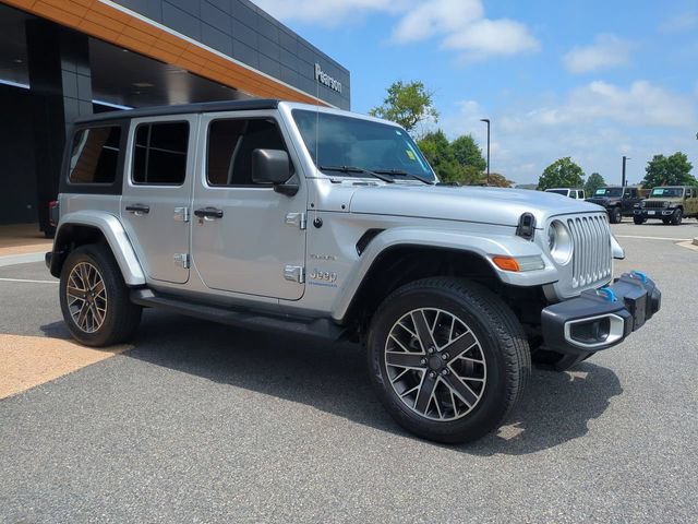 Used 2023 Jeep Wrangler Unlimited Sahara w/ Cold Weather Group AWD/4WD image 2