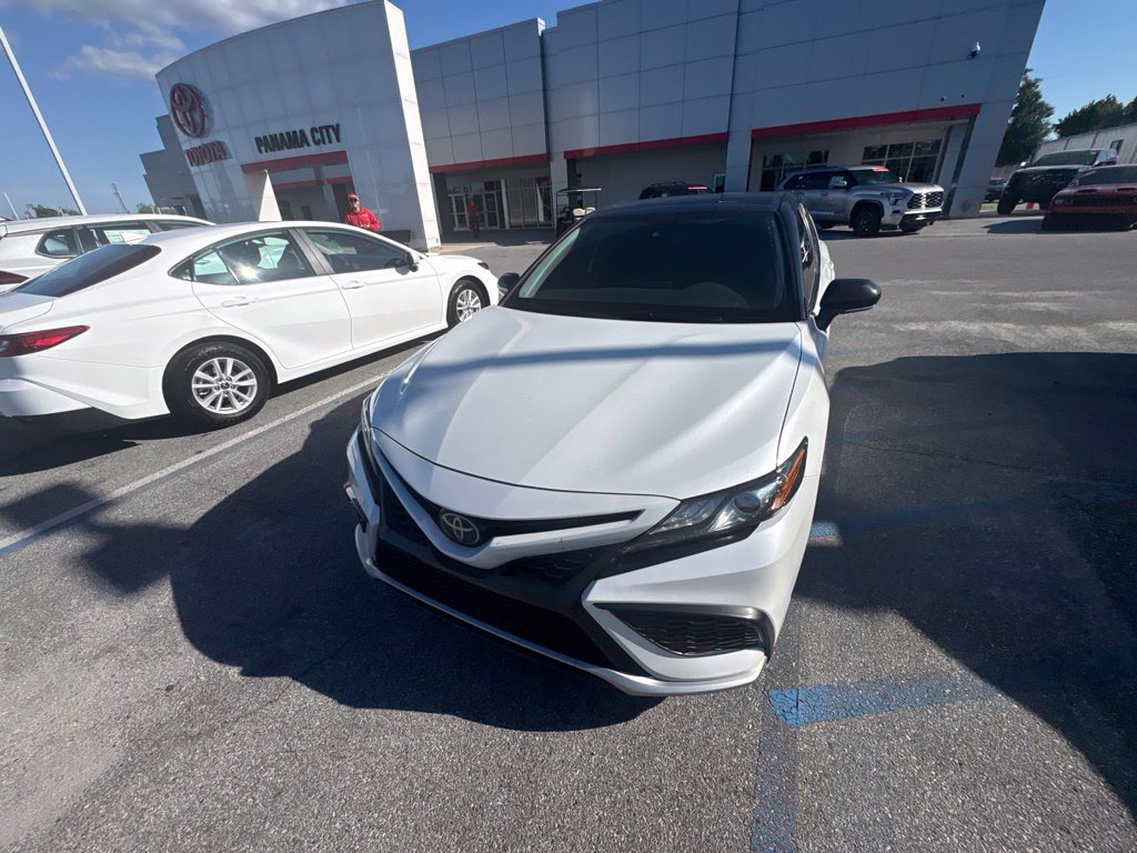 Used 2023 Toyota Camry XSE FWD image 7