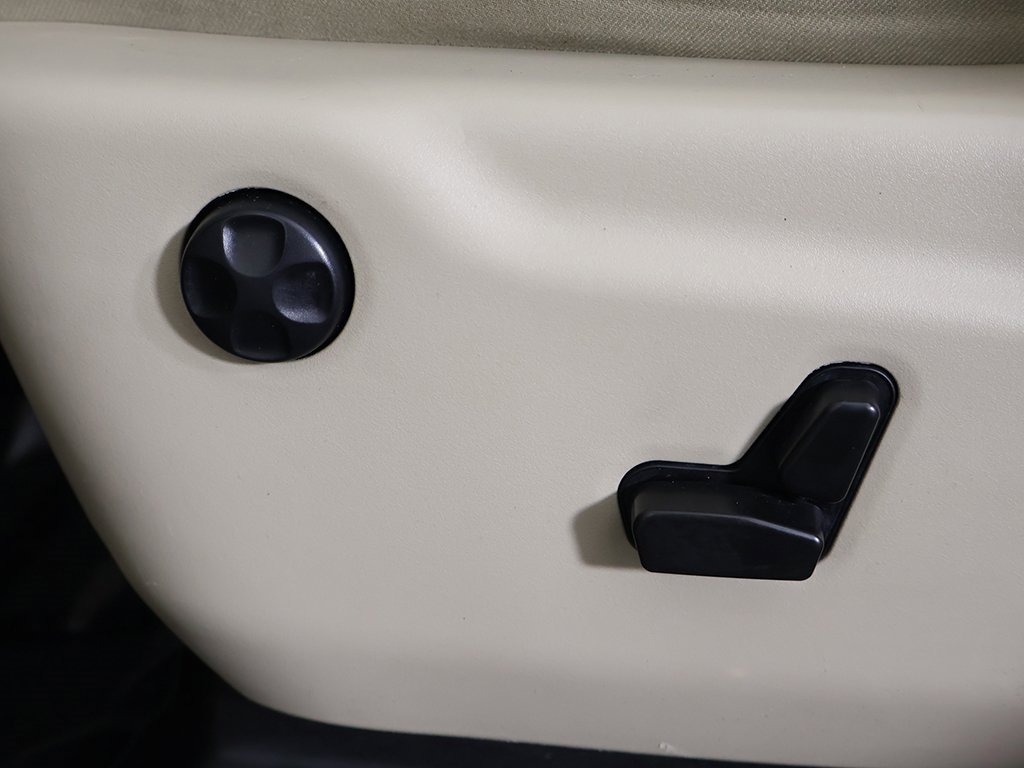 Used 2021 Jeep Grand Cherokee Limited image 32