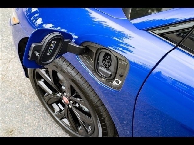 Used 2023 Jaguar I-PACE HSE image 4