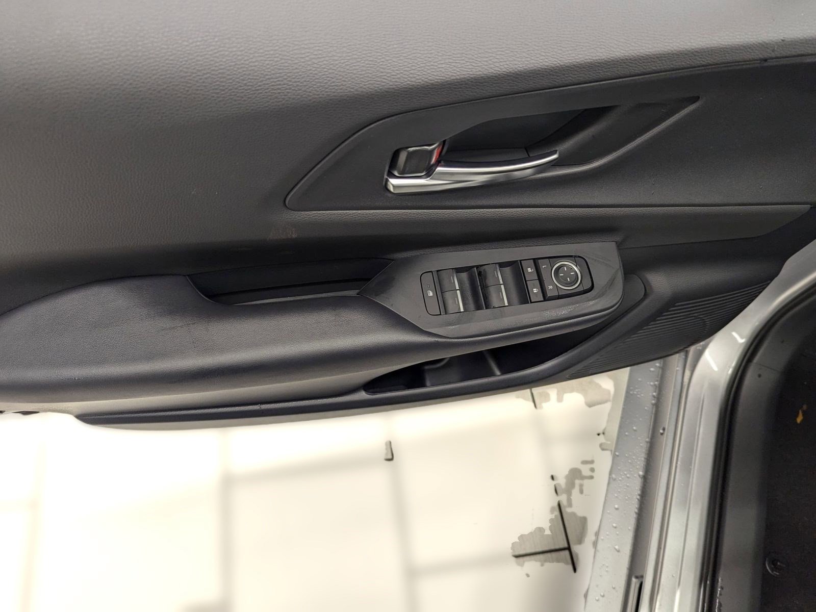 New 2026 Toyota Prius Plug-In Hybrid image 10