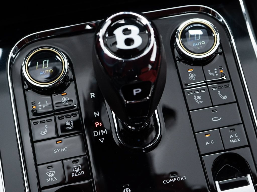 Certified 2024 Bentley Flying Spur W12 AWD/4WD image 38