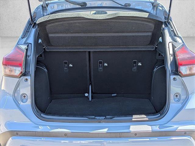 Used 2022 Nissan Kicks SR w/ Premium Package FWD image 7