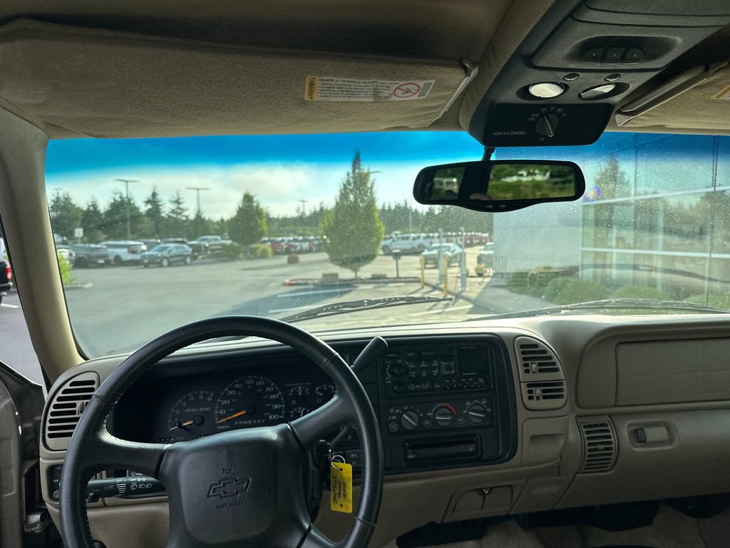 Used 1999 Chevrolet Tahoe Z71 w/ Comfort & Security Pkg AWD/4WD image 12