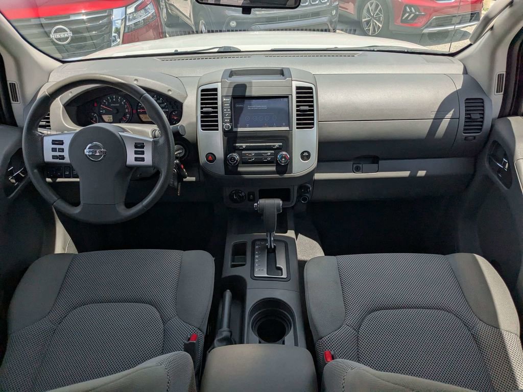 Used 2019 Nissan Frontier SV AWD/4WD image 14
