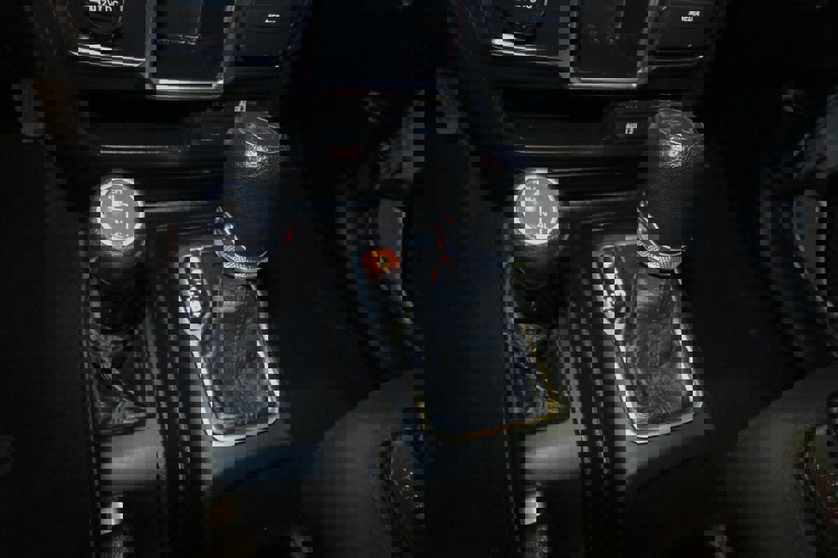 Used 2018 Jeep Wrangler Unlimited Sport image 17