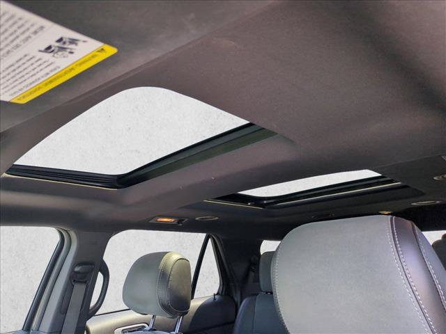 Used 2015 Ford Explorer XLT w/ Equipment Group 202A FWD image 16