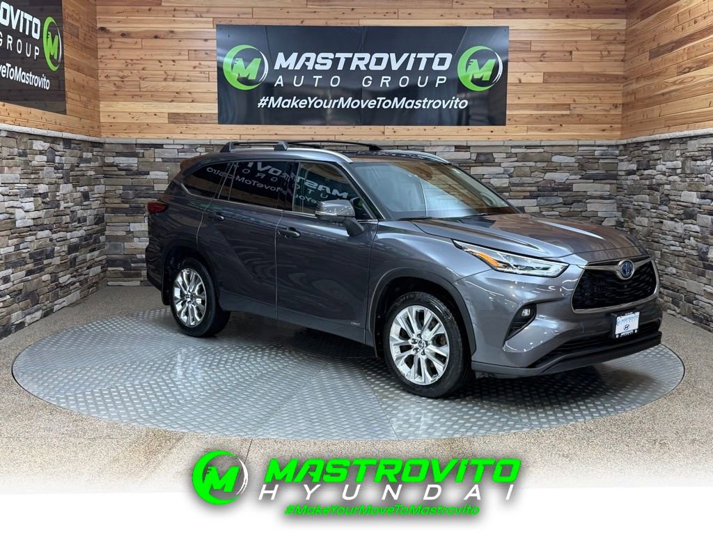 Used 2023 Toyota Highlander Limited