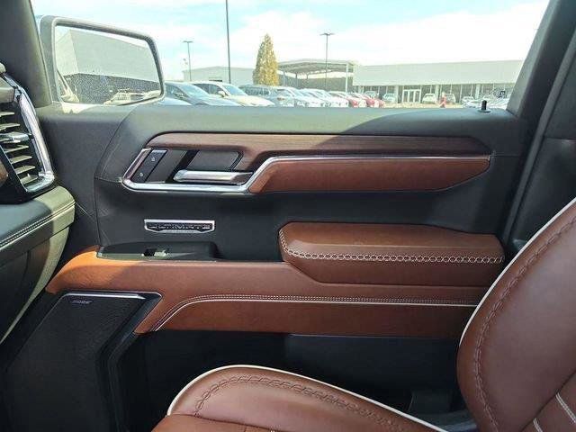 Used 2024 GMC Sierra 1500 Denali Ultimate AWD/4WD image 25