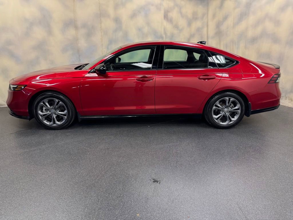 Used 2024 Honda Accord Sport image 3