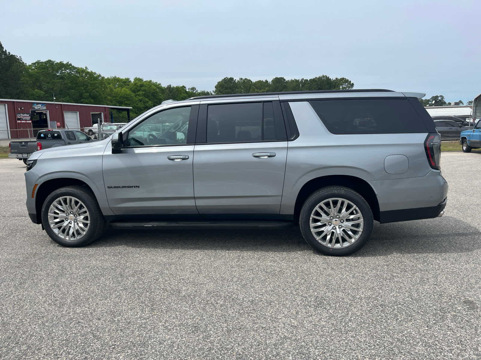 New 2026 Chevrolet Suburban RST image 3