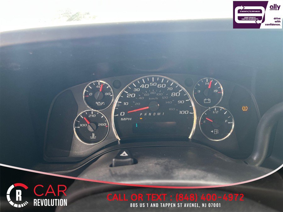 Used 2019 Chevrolet Express 2500 w/ Driver Convenience Package RWD image 20