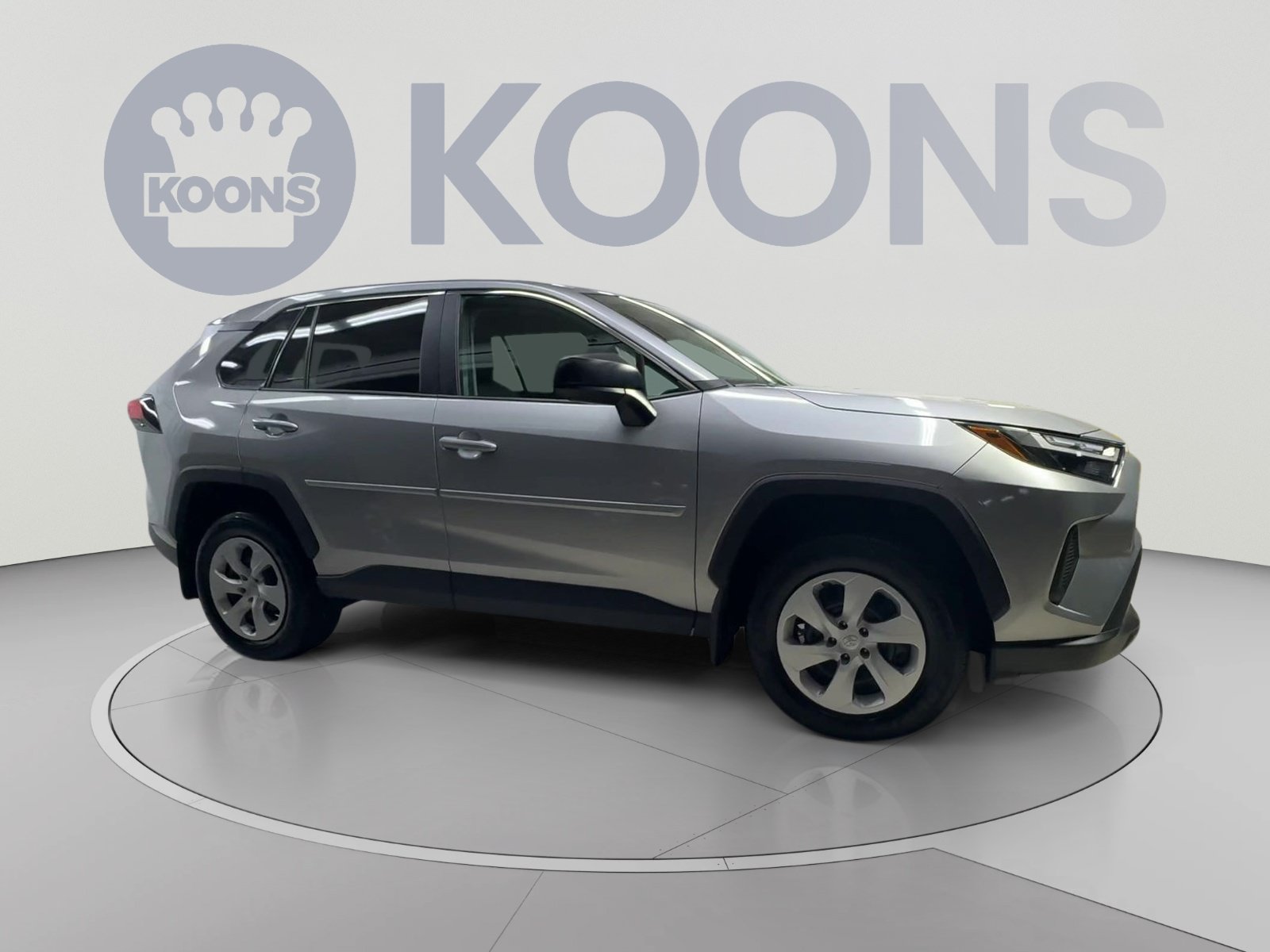 Used 2025 Toyota RAV4 LE AWD/4WD image 2