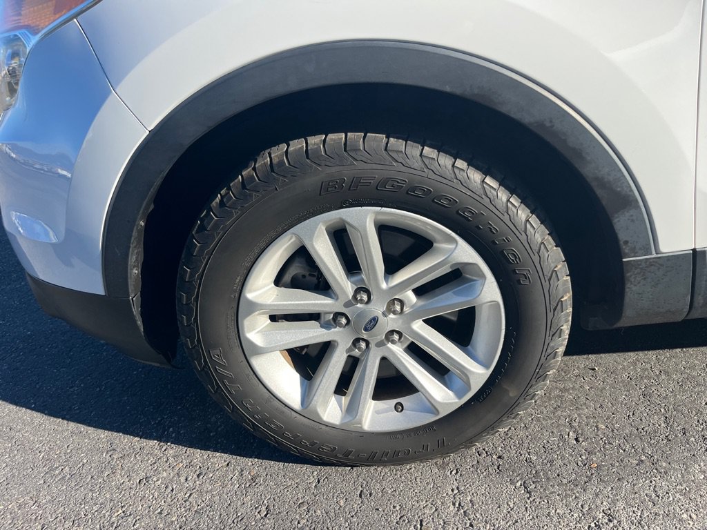 Used 2014 Ford Explorer XLT AWD/4WD image 10