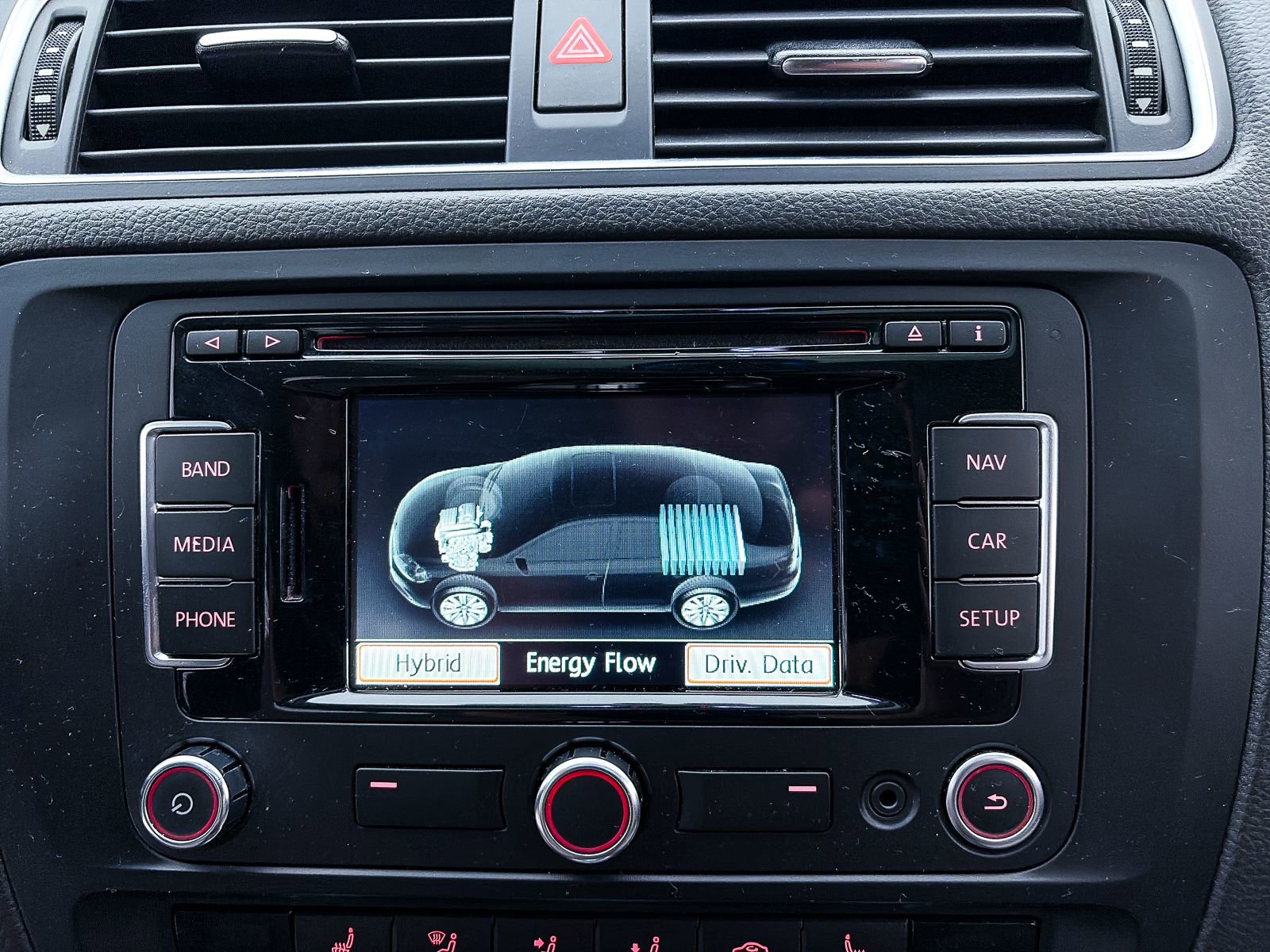 Used 2013 Volkswagen Jetta SEL image 18